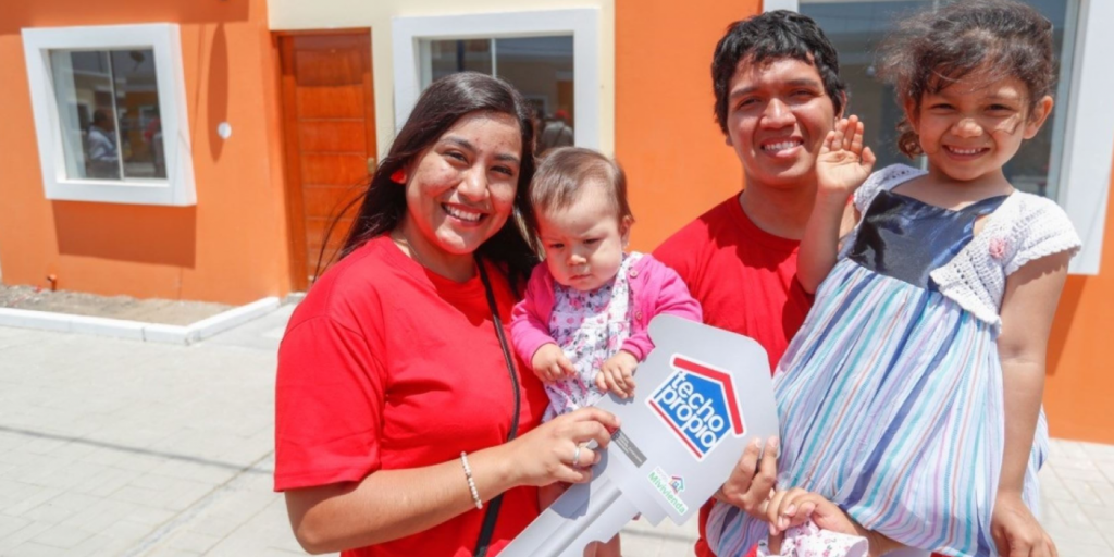 Familias peruanas compra vivienda